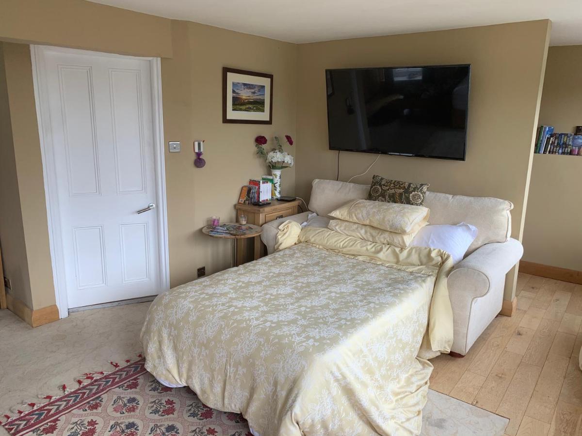 The Penthouse Bowness Luxury Loft Jacuzzi Bath & Complimentary Lakeview Spa Membership 外观 照片